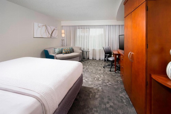 Courtyard by Marriott San Antonio SeaWorld/Lackland image 8